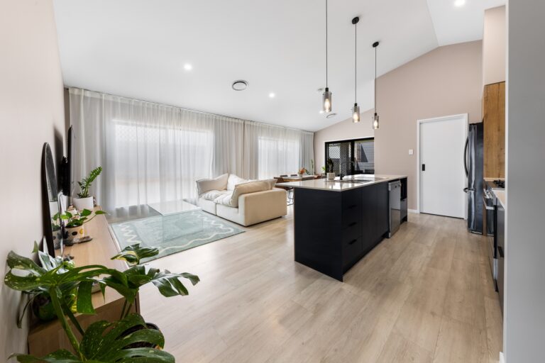 22 Bremer Street, SOUTH MACLEAN  QLD  4280