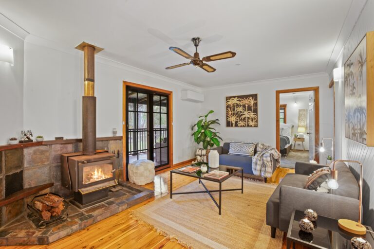 23-29 Hinchcliffe Road, LOGAN VILLAGE  QLD  4207