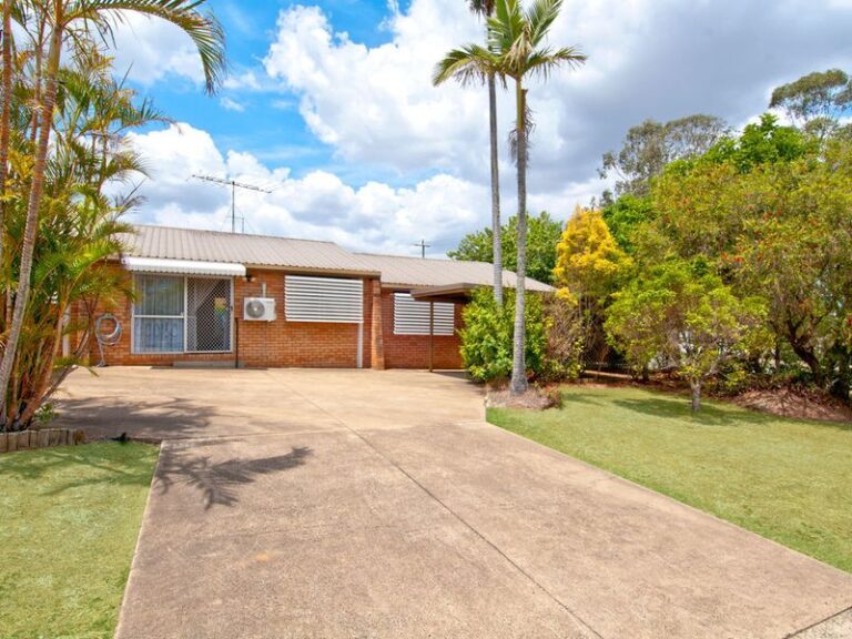 28 Albert Street, BEAUDESERT  QLD  4285