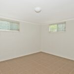 24 Vera St, GREENSLOPES, QLD 4120