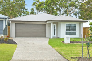 39 Garden Road, GREENBANK, QLD 4124