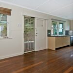 24 Vera St, GREENSLOPES, QLD 4120
