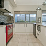 15 Foxx Court, YARRABILBA, QLD 4207