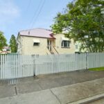24 Vera St, GREENSLOPES, QLD 4120