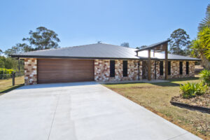 1-3 Strathmore Way, GLENEAGLE, QLD 4285