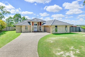 659-661 Silverwood Drive, FLAGSTONE, QLD 4280