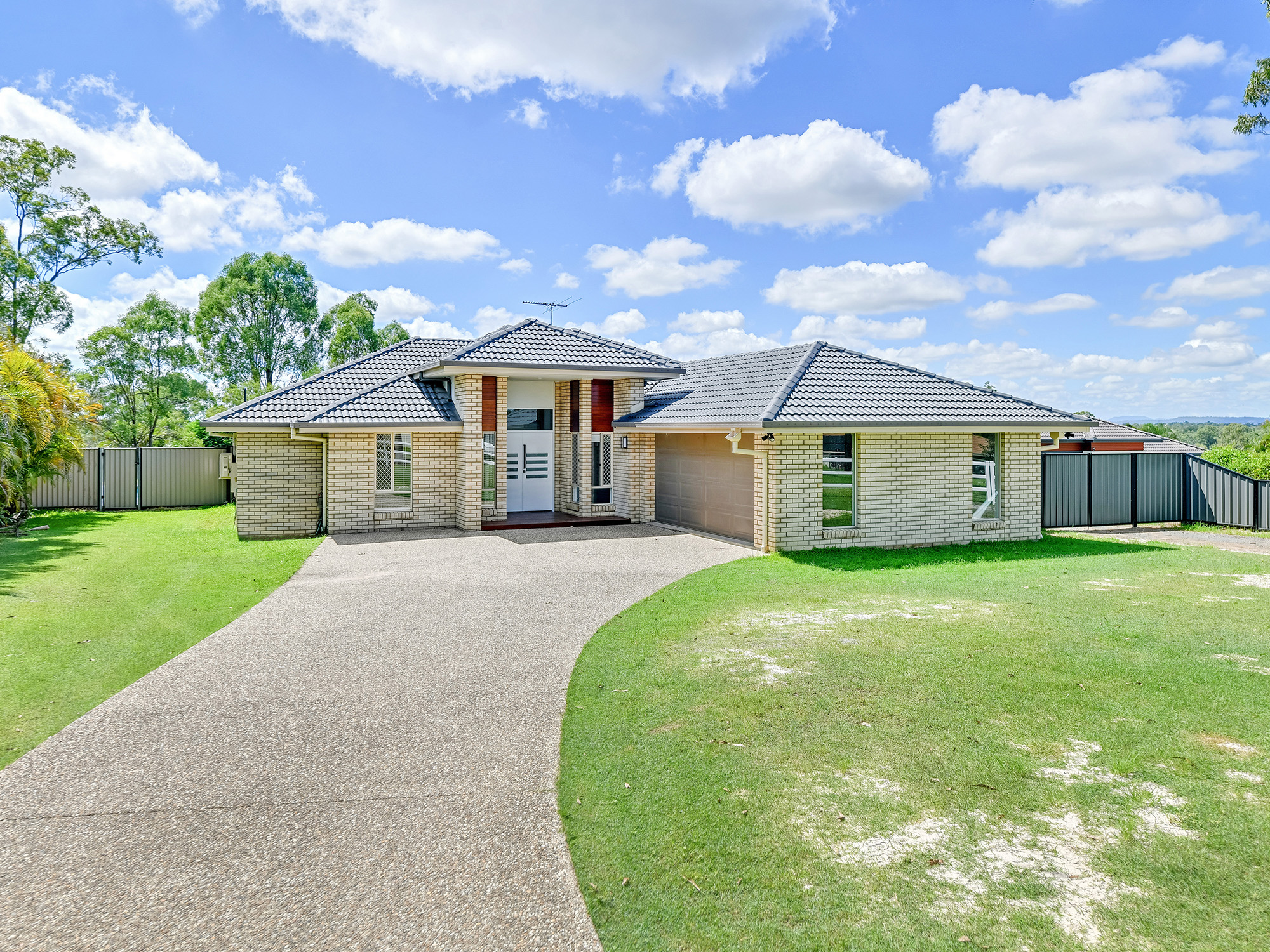 659-661 Silverwood Drive, FLAGSTONE, QLD 4280