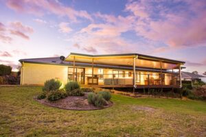19 Bauer Drive, MUNDOOLUN, QLD 4285