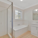 378-382 Lyndale Rd, GREENBANK, QLD 4124