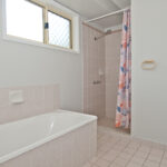 2 Arinya Court, BORONIA HEIGHTS, QLD 4124