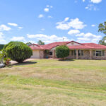9-11 Aspen Way, GLENEAGLE, QLD 4285