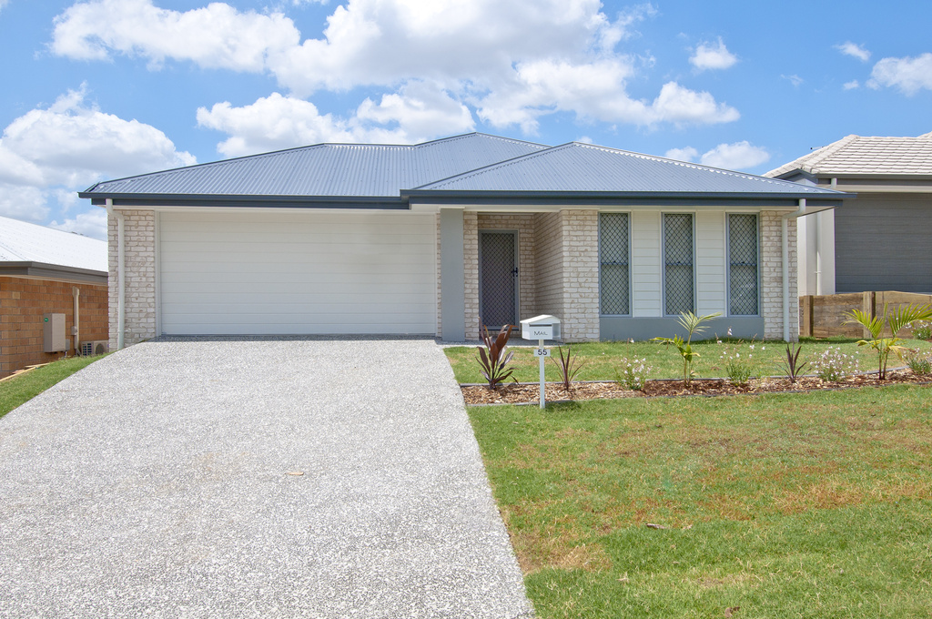55 Ridgecrest Drive, FLAGSTONE, QLD 4280