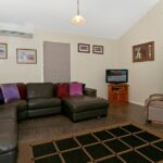 77 Saville Road, ALLENVIEW, QLD 4285