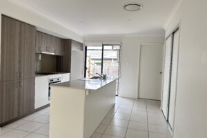 1/3 Haymarket Street, FLAGSTONE, QLD 4280