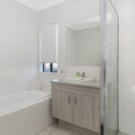 52 Reserve Drive, FLAGSTONE, QLD 4280