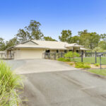 50-52 Bradman Street, NEW BEITH, QLD 4124