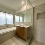 6 Liverpool Cct, YARRABILBA, QLD 4207