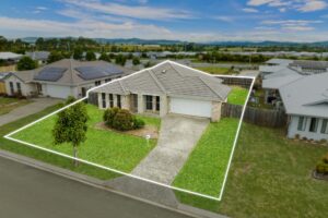3 Lachlan Street, GLENEAGLE, QLD 4285