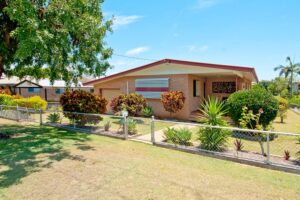 6 Pitt Street, BEAUDESERT, QLD 4285