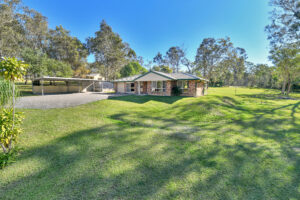 378-382 Lyndale Rd, GREENBANK, QLD 4124