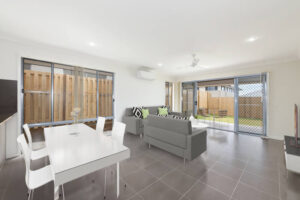 14 East Ridge Street, THORNLANDS, QLD 4164