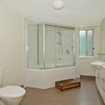 24 Vera St, GREENSLOPES, QLD 4120