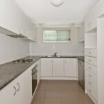 24 Vera St, GREENSLOPES, QLD 4120