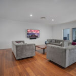 28 Pakenham Rd, GREENBANK, QLD 4124