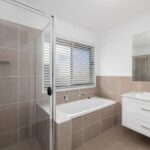 4 Keyser Wy, RIPLEY, QLD 4306