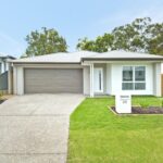 39 Garden Road, GREENBANK, QLD 4124