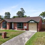 37 Paddies Crescent, CRESTMEAD, QLD 4132