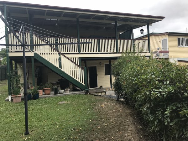 24 Vera Street, GREENSLOPES, QLD 4120