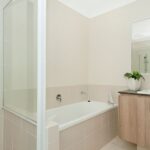 3 Lachlan, GLENEAGLE, QLD 4285