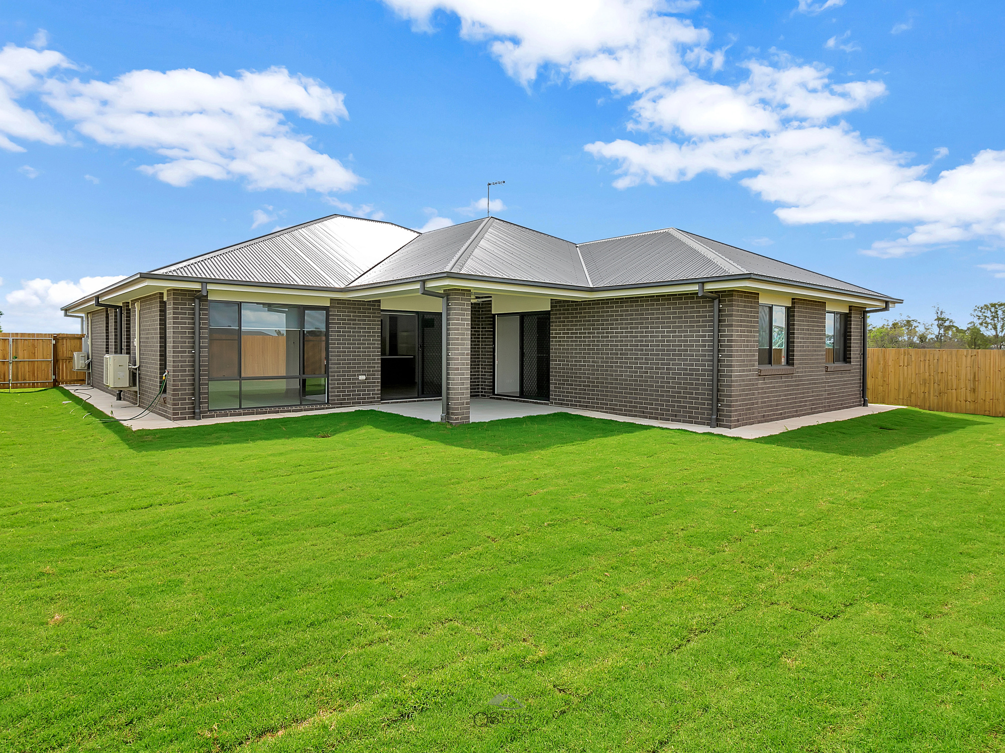 12 Clarence Place, PLAINLAND, QLD 4341