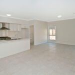 2-12 Bredalbane Street, MUNDOOLUN, QLD 4285