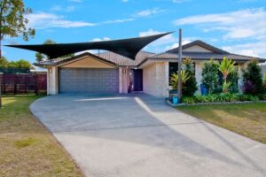 1 Moonlight Place, FLAGSTONE, QLD 4280
