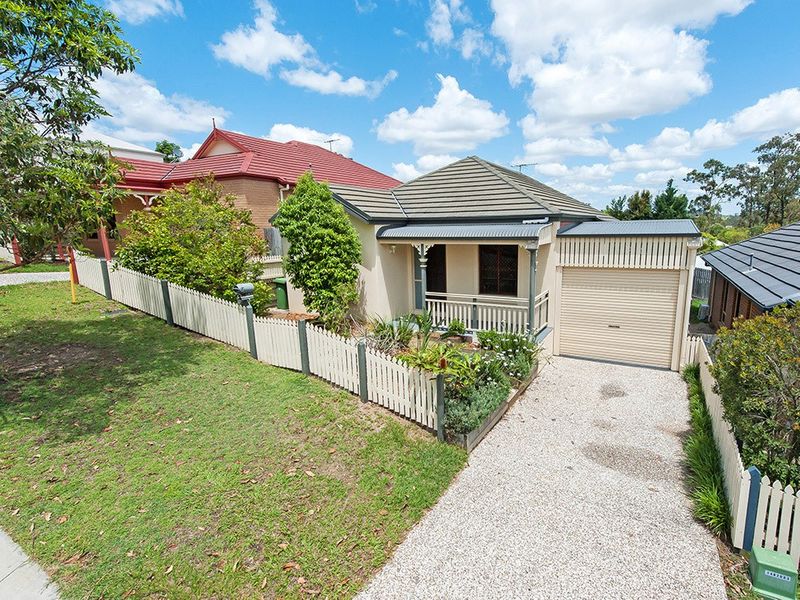 6 Clearpoint Way, SPRINGFIELD LAKES, QLD 4300