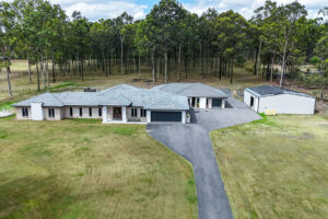 28 Pakenham Rd, GREENBANK, QLD 4124