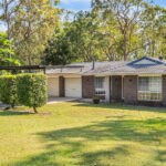 118-120 Eildon Cl, MUNRUBEN, QLD 4125