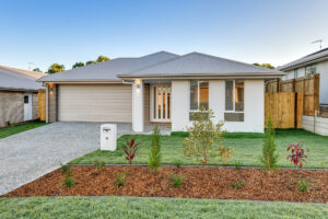 15 Maher Pl, GLENEAGLE, QLD 4285