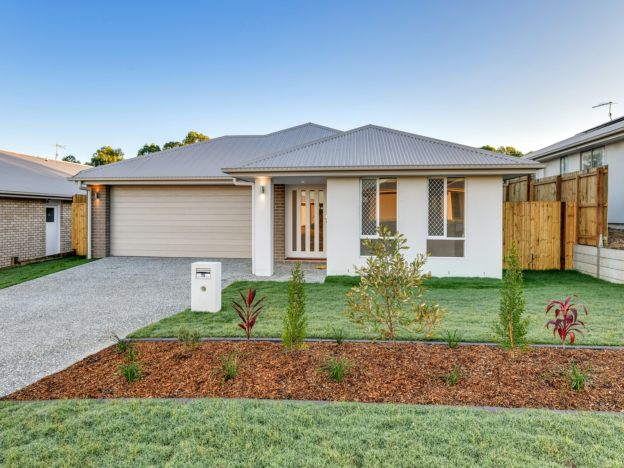 15 Maher Pl, GLENEAGLE, QLD 4285