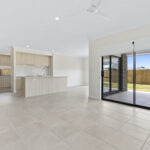 31 Edinburgh, GLENEAGLE, QLD 4285