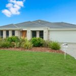 3 Lachlan, GLENEAGLE, QLD 4285