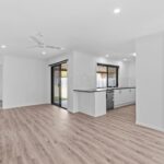 37 Paddies Crescent, CRESTMEAD, QLD 4132