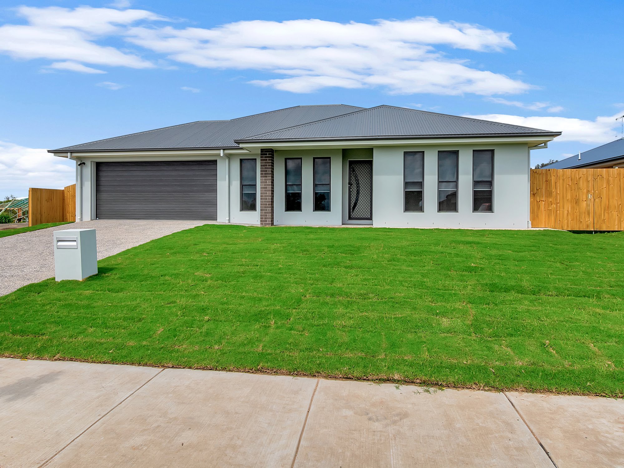 12 Clarence Place, PLAINLAND, QLD 4341