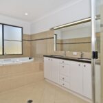 31 Bluebird Court, GREENBANK, QLD 4124