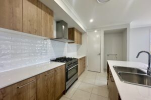 6 Liverpool Cct, YARRABILBA, QLD 4207