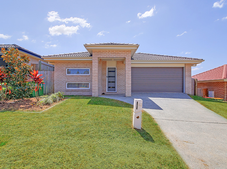 92 Darlington Dr, YARRABILBA, QLD 4207