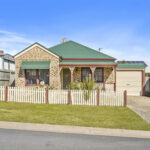 63 Karamea Ave, SPRINGFIELD, QLD 4300