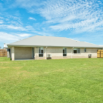 4 Aura St, FLAGSTONE, QLD 4124